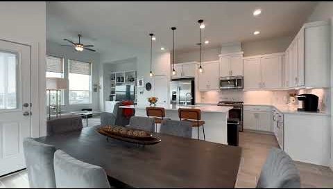 Virtual staging for a Francisco Martinez listing